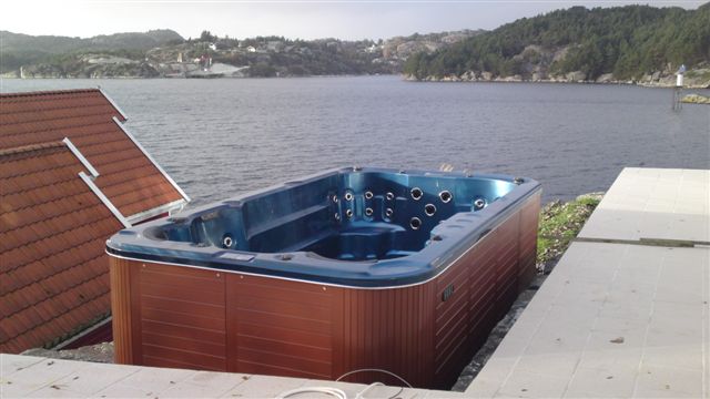 挪威客户的湖边别墅浴缸(图3)